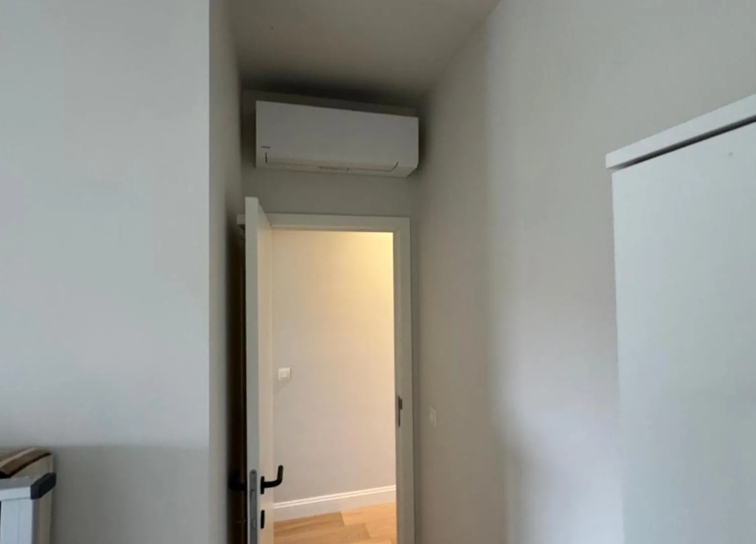 Holiday Small Shared Room In Gent 0*, 根特 比利时